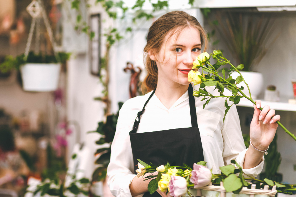 Jak lokalne firmy przyciągają klientów bez dużych budżetów?