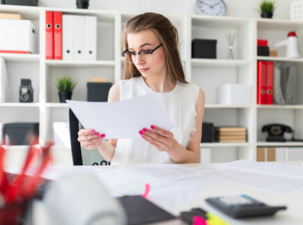 Jakie elementy powinien obejmować audyt reklamy?